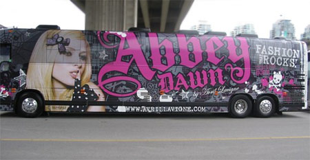 avril-tour-bus.jpg